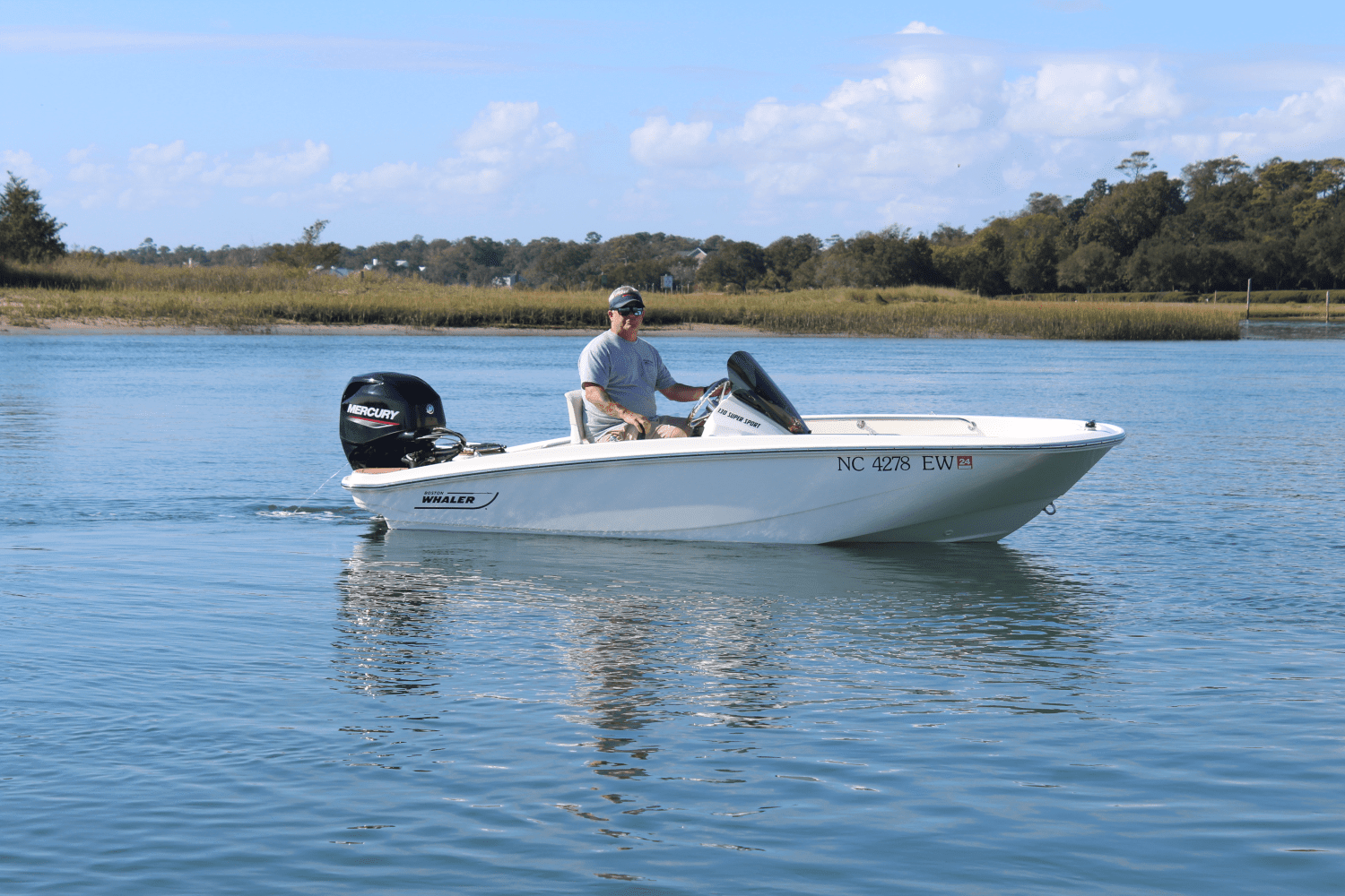 2022 Boston Whaler 130 SUPER SPORT Image Thumbnail #4