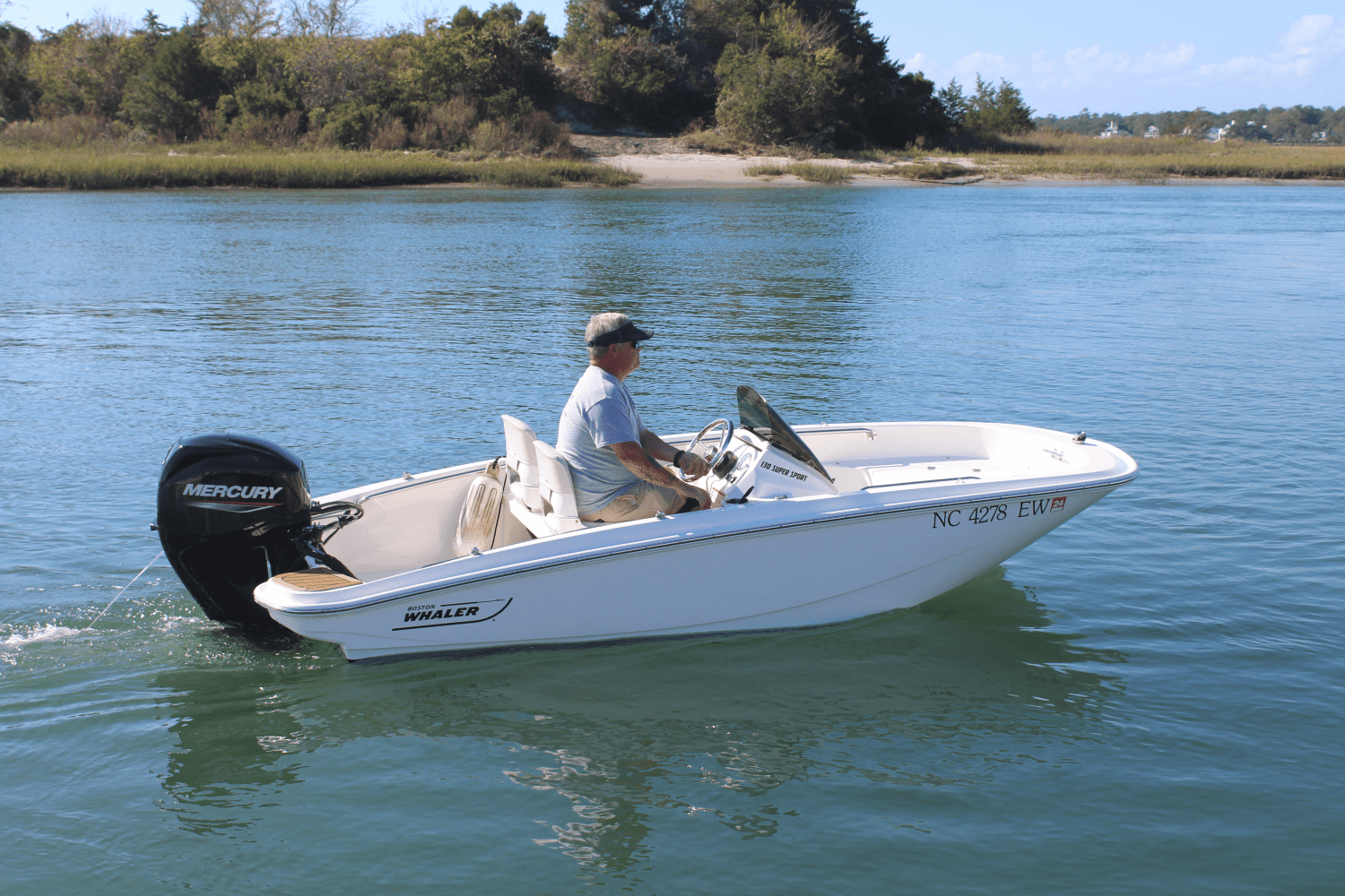 2022 Boston Whaler 130 SUPER SPORT Image Thumbnail #2