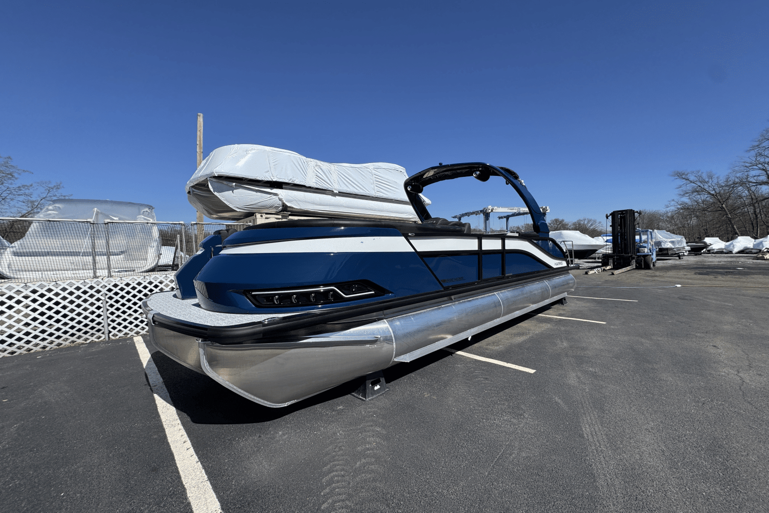 2025 Harris Grand Mariner 250 Image Thumbnail #4