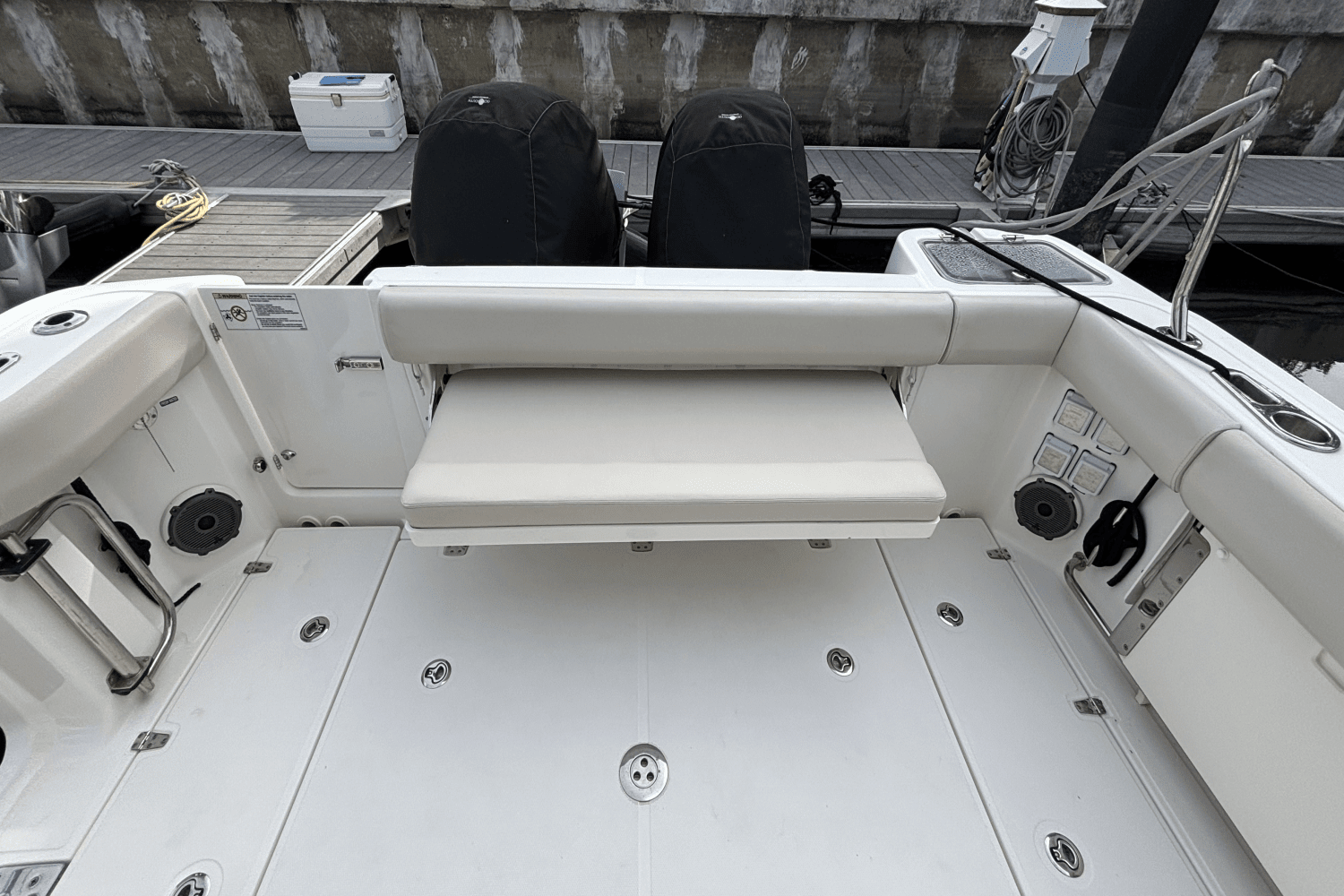 2020 Boston Whaler 325 CONQUEST Image Thumbnail #15