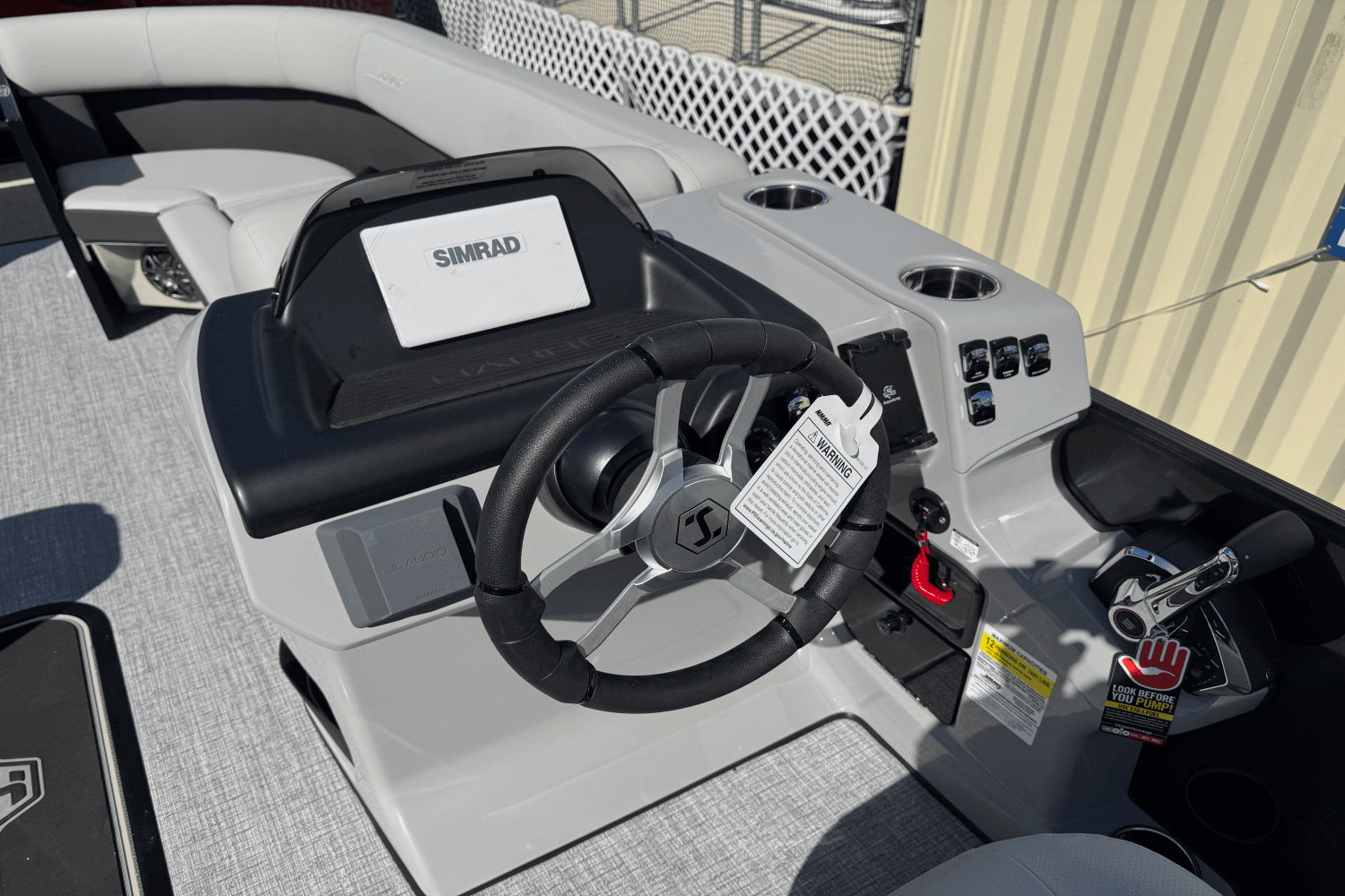 2025 Harris 230 Cruiser Image Thumbnail #6