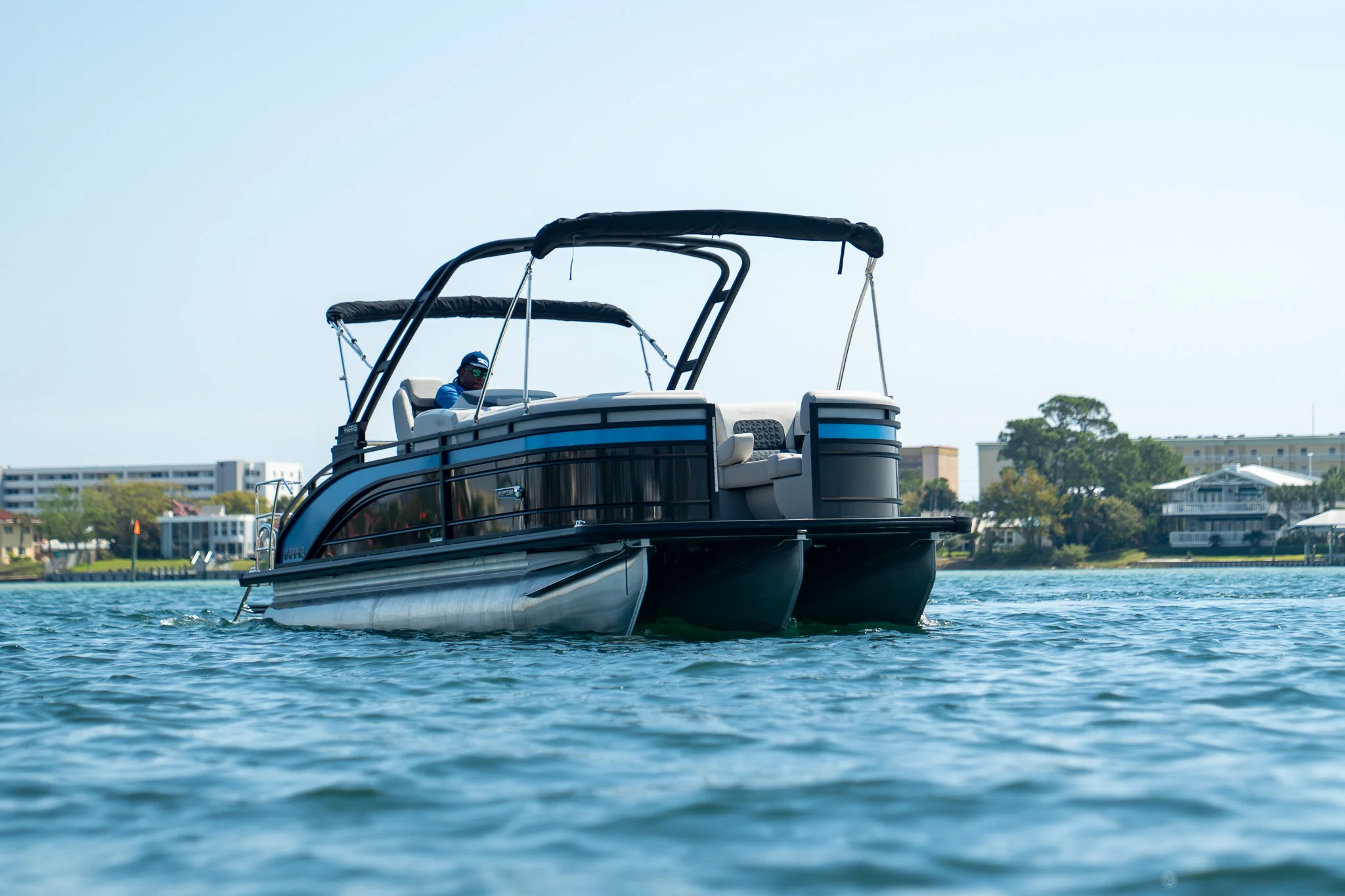 2025 Harris 230 Solstice Image Thumbnail #8