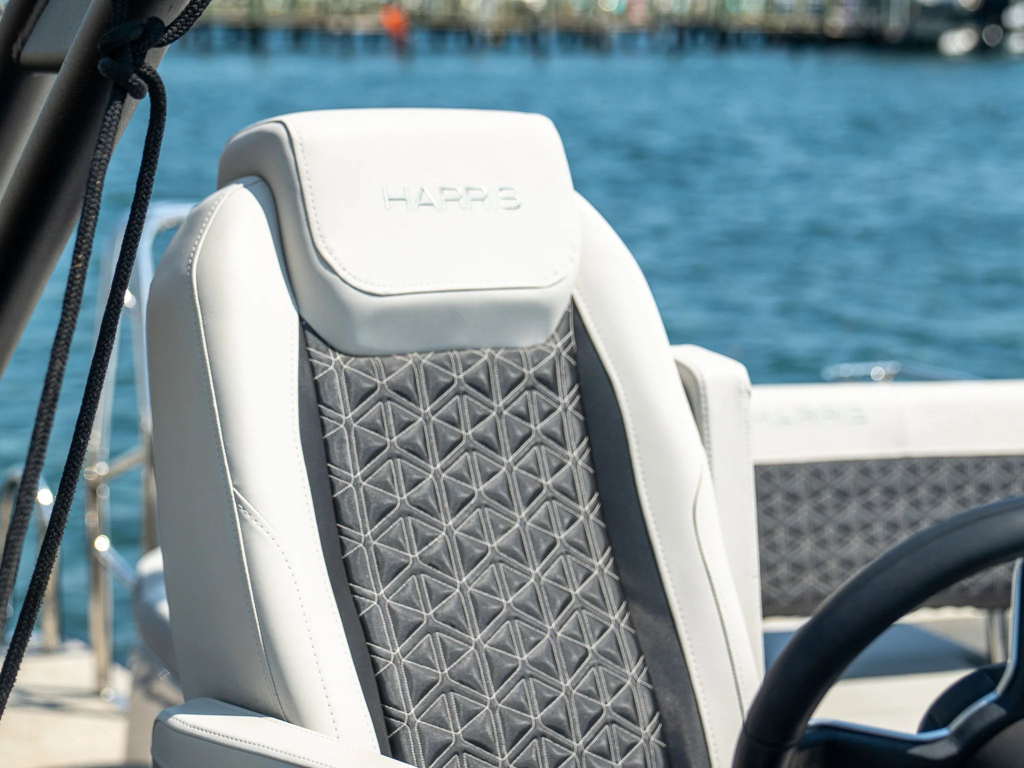 2025 Harris 230 Solstice Image Thumbnail #14