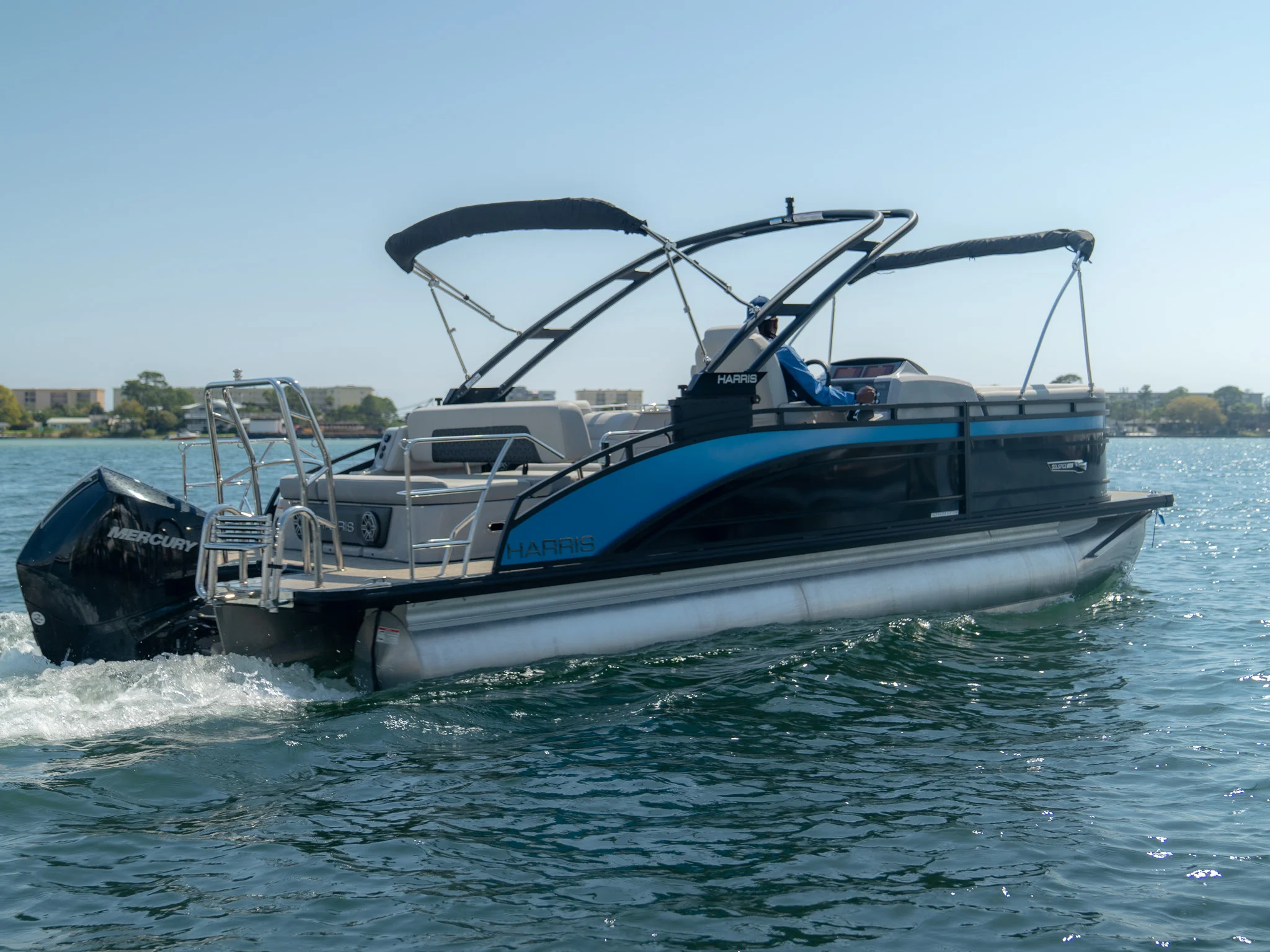 2025 Harris 230 Solstice Image Thumbnail #4