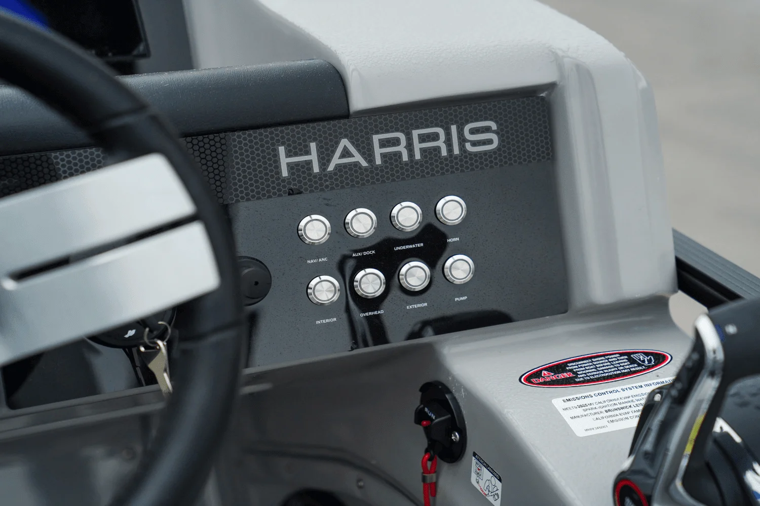 2025 Harris 230 Solstice Image Thumbnail #17