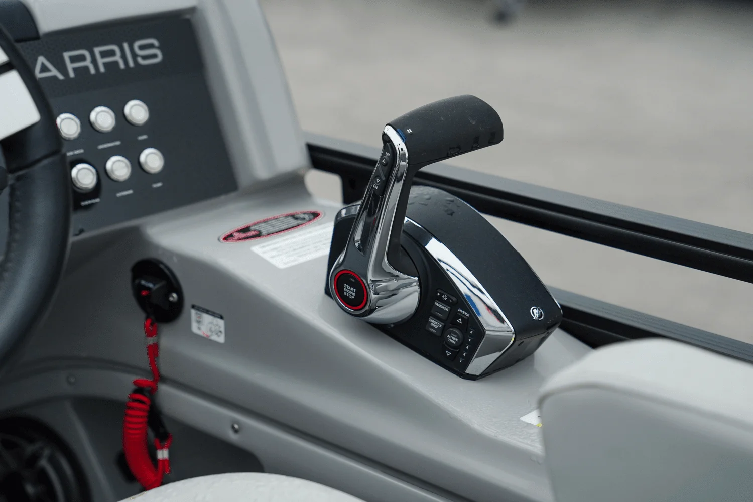 2025 Harris 230 Solstice Image Thumbnail #16