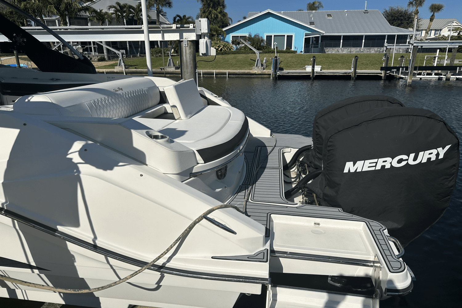 2019 Sea Ray 310 SLX-OB Image Thumbnail #5