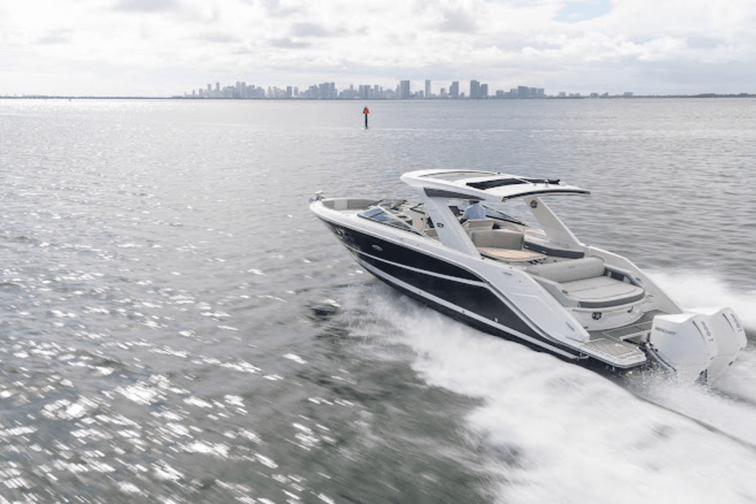 2023 Sea Ray 310 SLX-OB Image Thumbnail #4