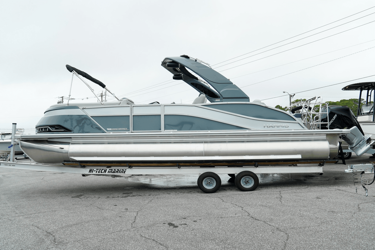 2025 Harris 230 Grand Mariner Image Thumbnail #2