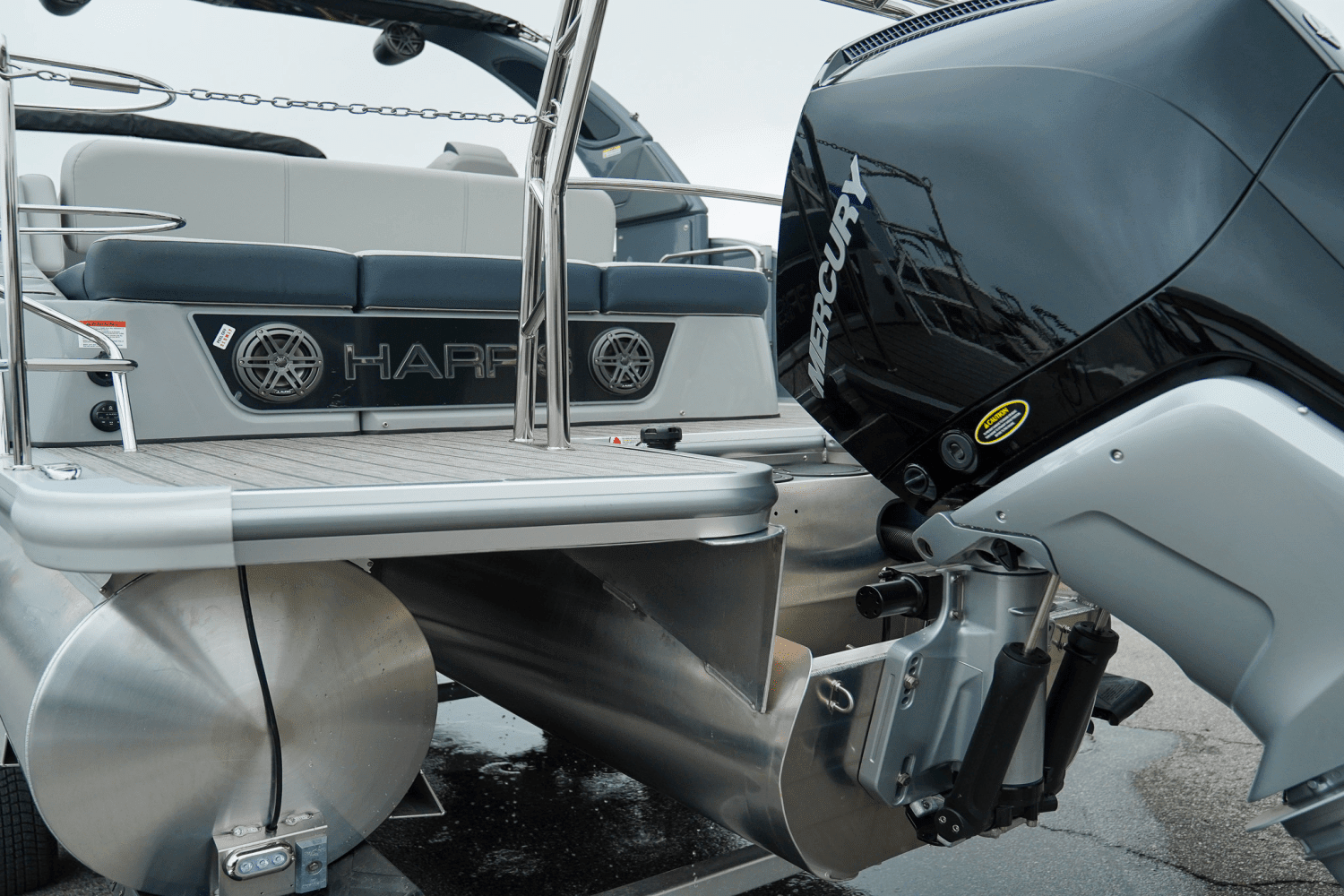 2025 Harris 230 Grand Mariner Image Thumbnail #9