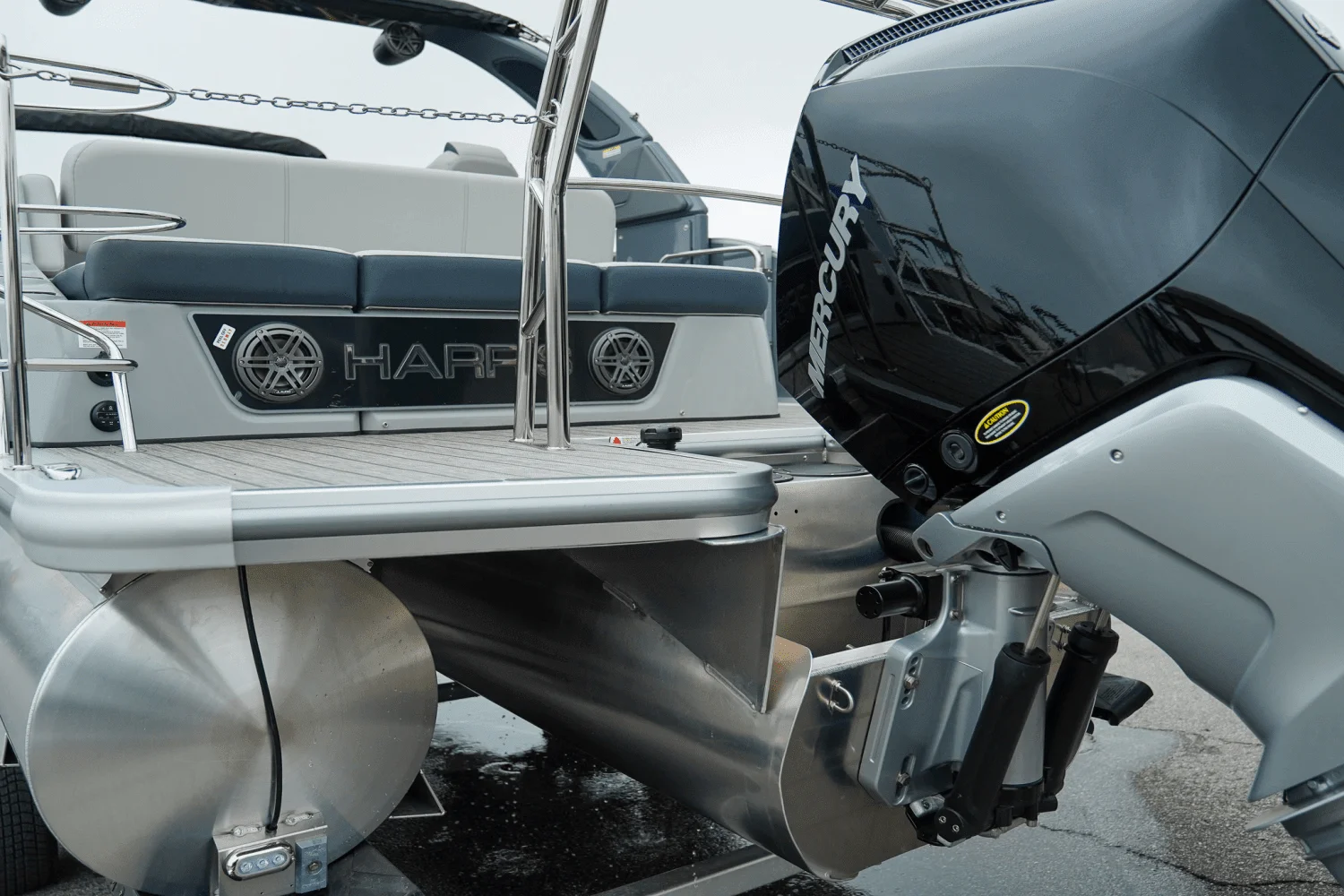 2025 Harris 230 Grand Mariner Image Thumbnail #9