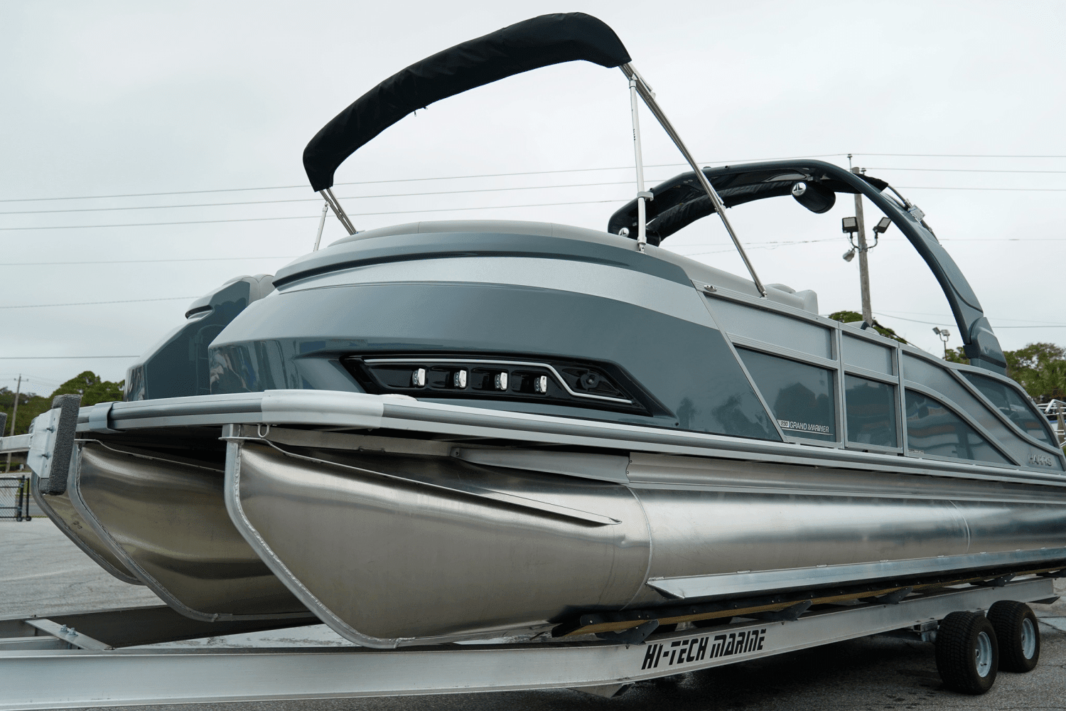 2025 Harris 230 Grand Mariner Image Thumbnail #5