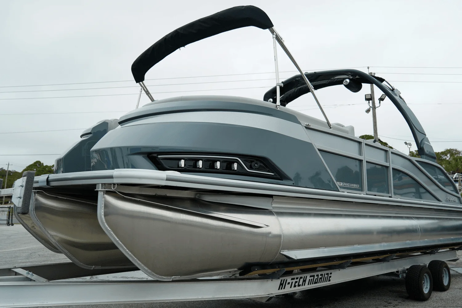 2025 Harris 230 Grand Mariner Image Thumbnail #5