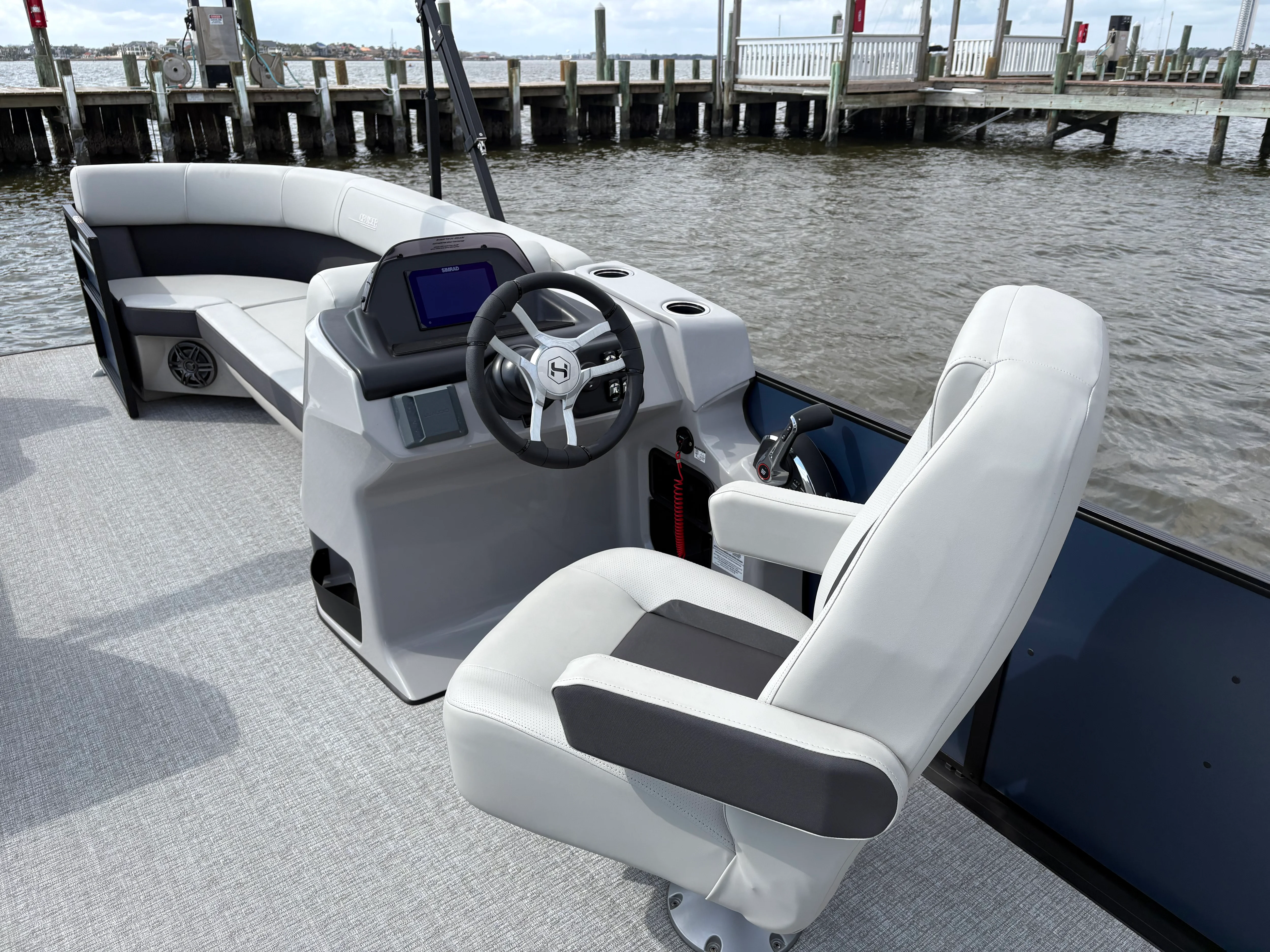 2025 Harris 230 Cruiser Image Thumbnail #12