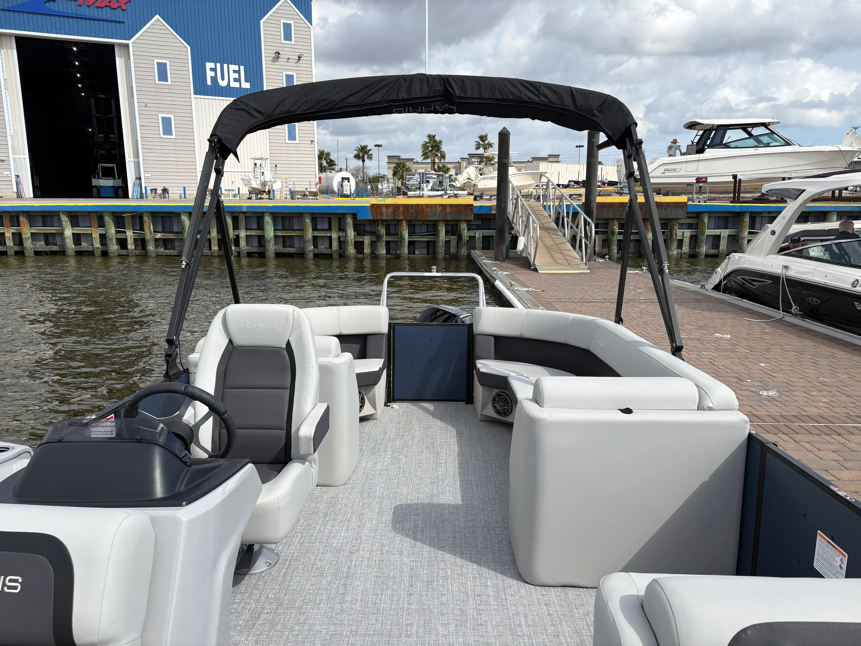 2025 Harris 230 Cruiser Image Thumbnail #8