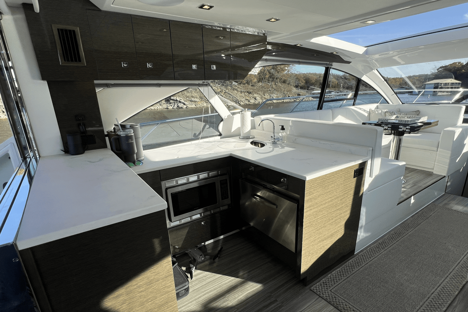 2020 Cruisers Yachts 50 CANTIUS Image Thumbnail #27