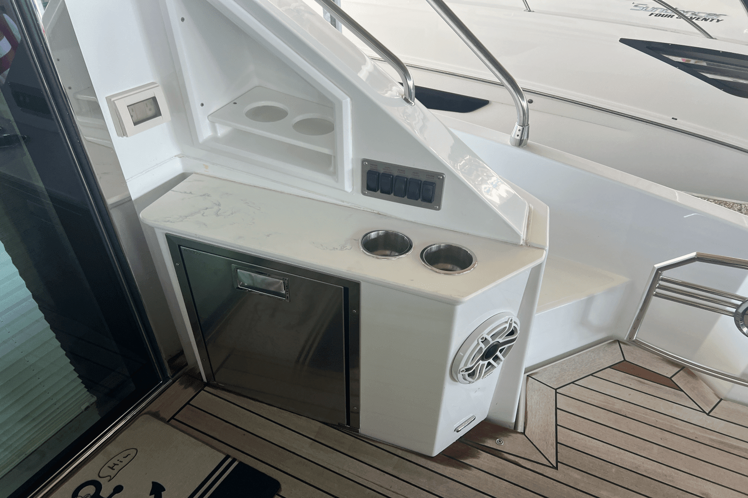 2020 Cruisers Yachts 50 CANTIUS Image Thumbnail #36