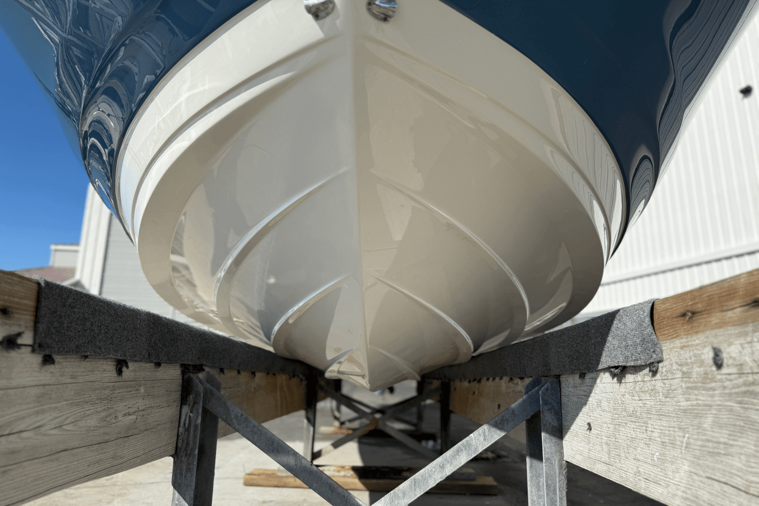 2023 Sea Ray 270 SDX-OB Image Thumbnail #2