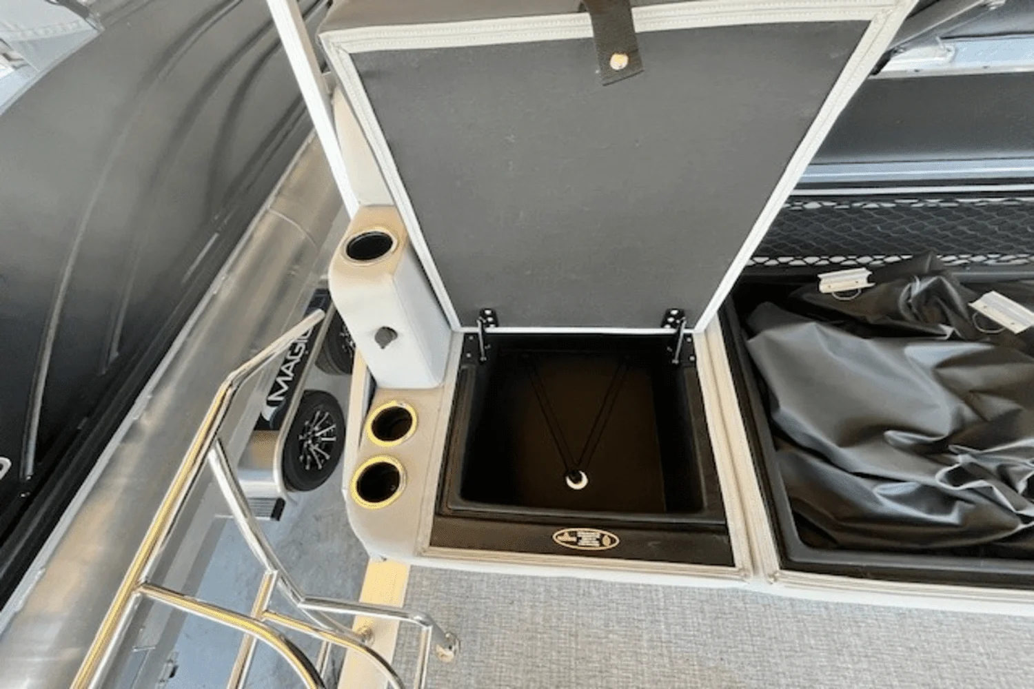 2025 Harris 230 Cruiser Image Thumbnail #8