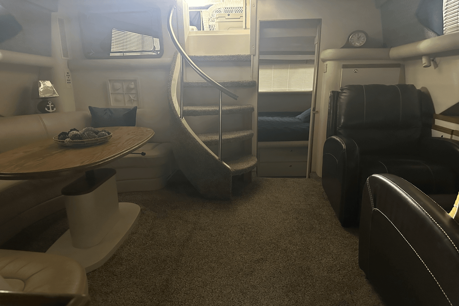 1997 Cruisers Yachts
                                                             3950 AC Image Thumbnail #20