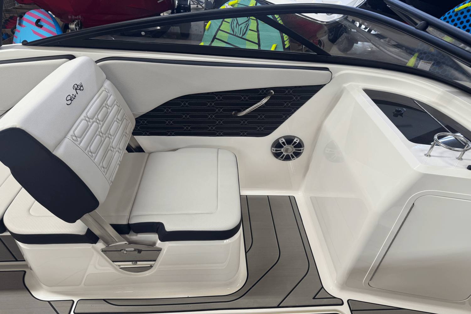 2024 Sea Ray SPX 210 Image Thumbnail #15