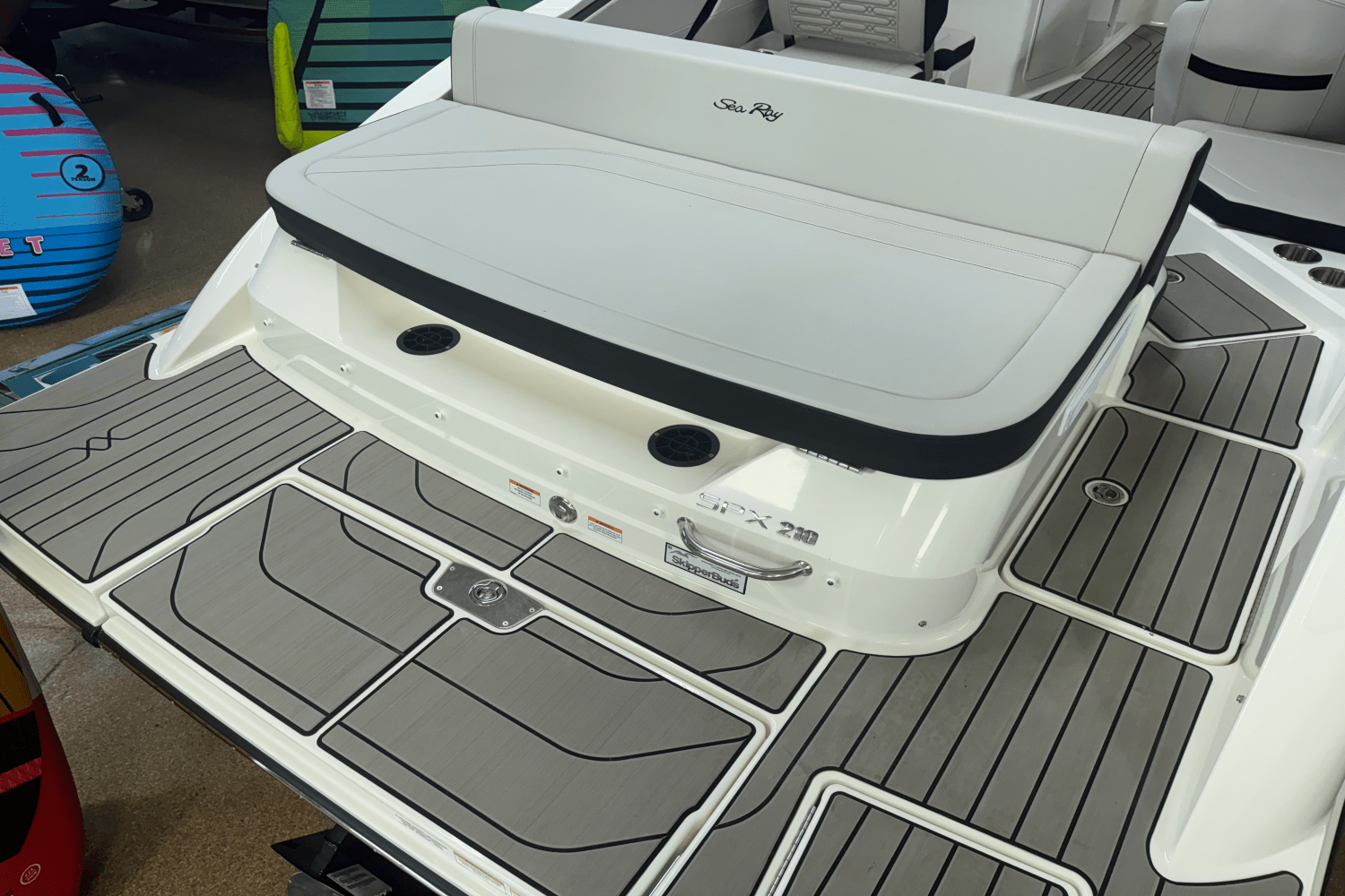 2024 Sea Ray SPX 210 Image Thumbnail #4