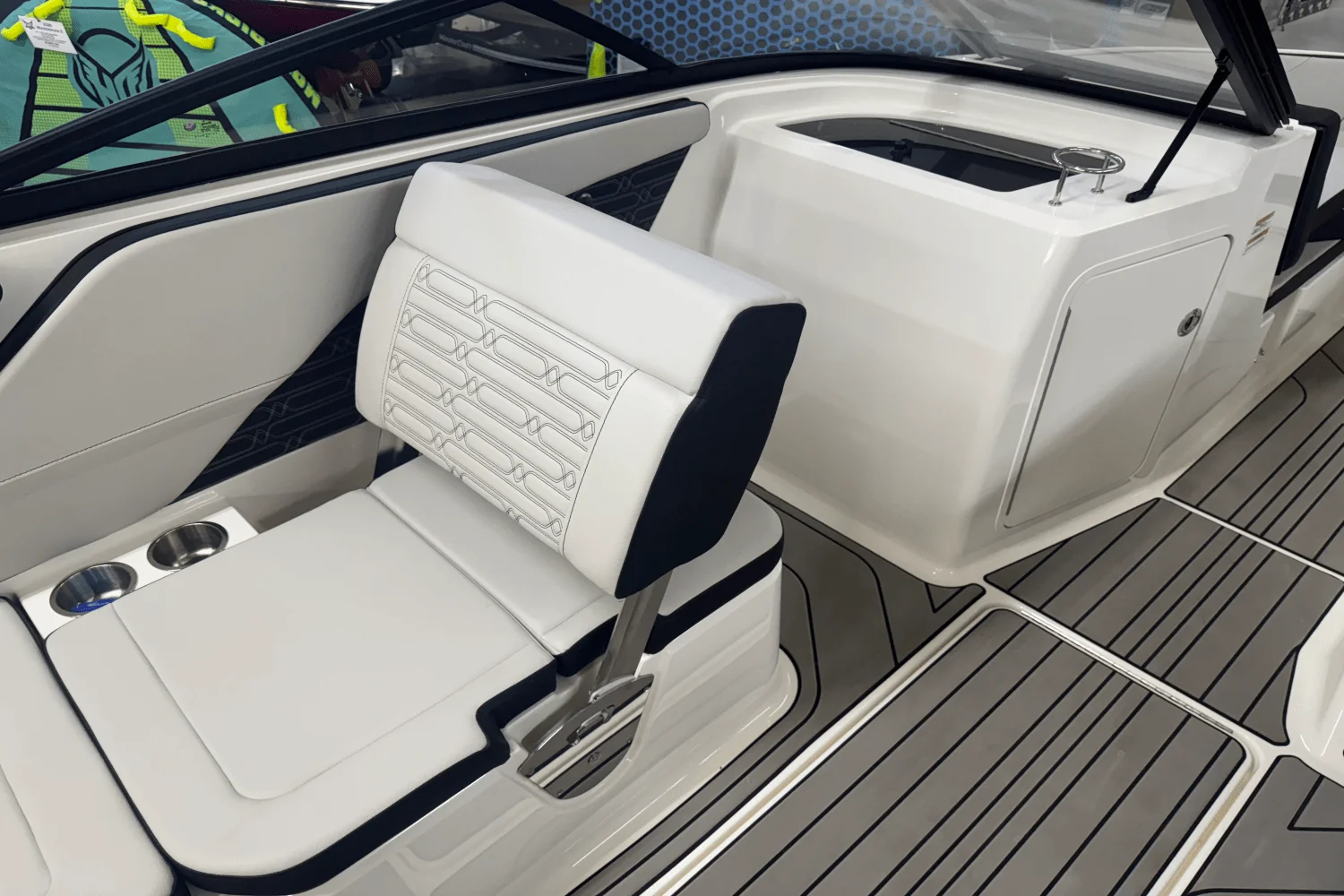 2024 Sea Ray SPX 210 Image Thumbnail #16