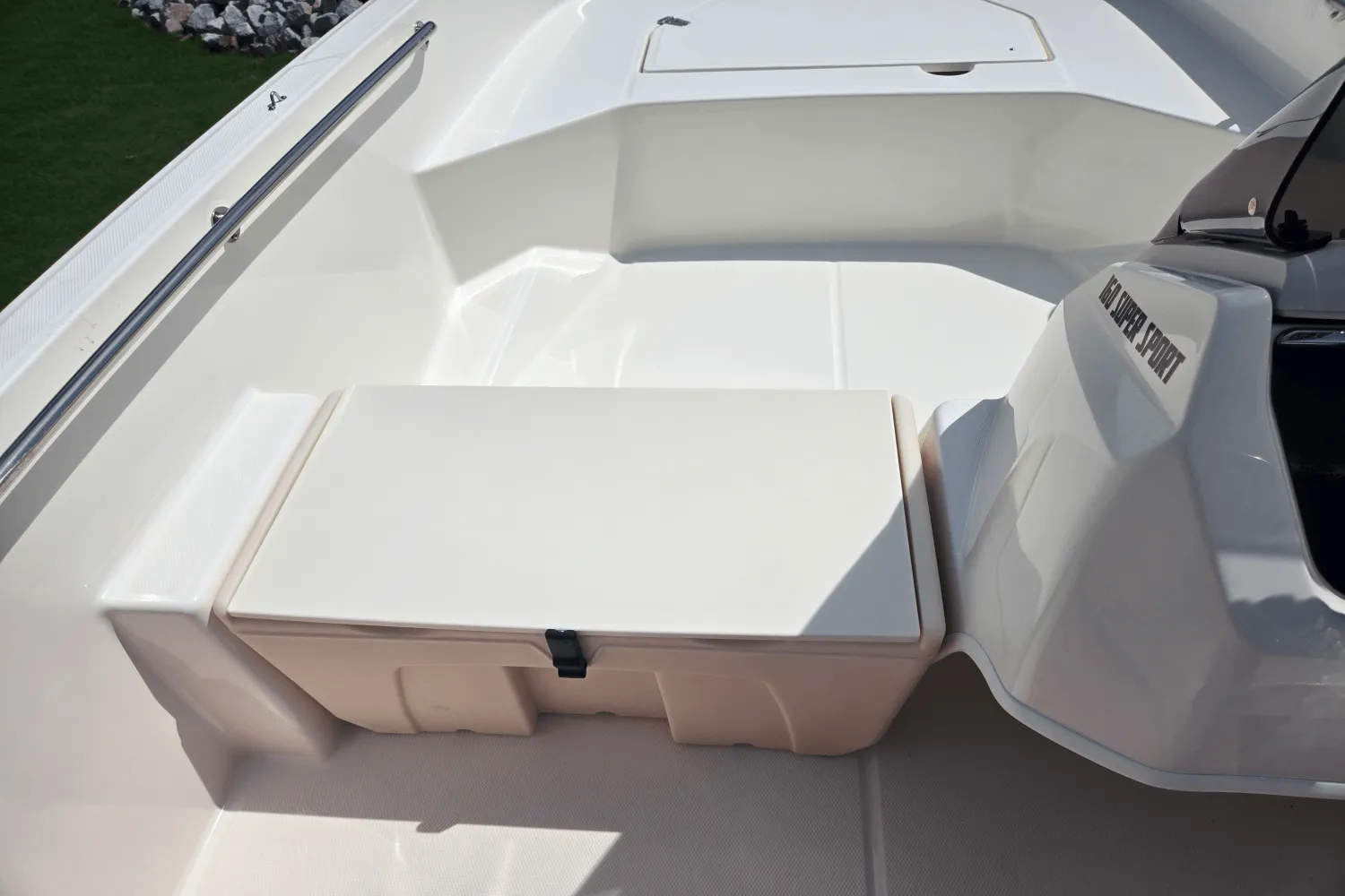 2025 Boston Whaler 160 Super Sport Image Thumbnail #5