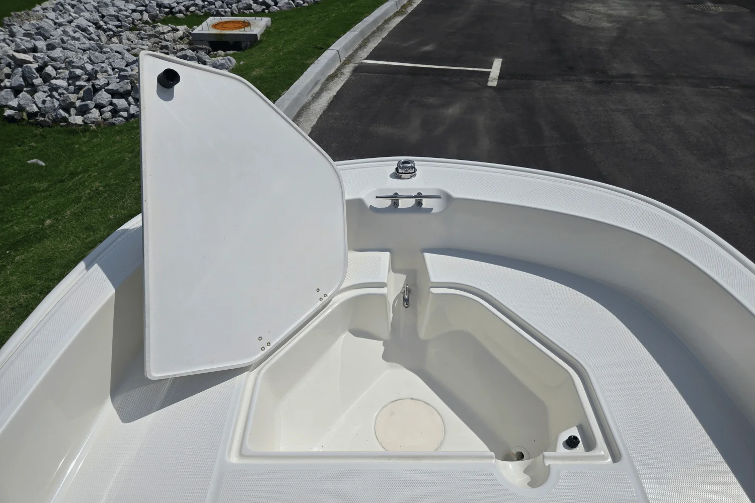 2025 Boston Whaler 160 Super Sport Image Thumbnail #8
