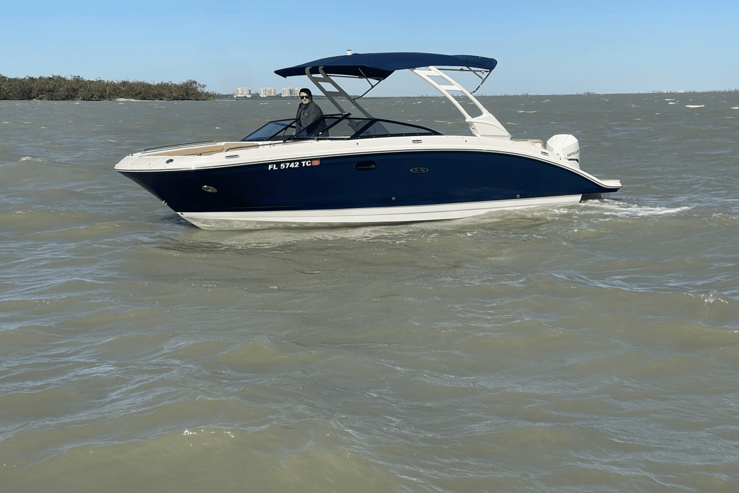 2022 Sea Ray 270 SDX OB Image Thumbnail #10