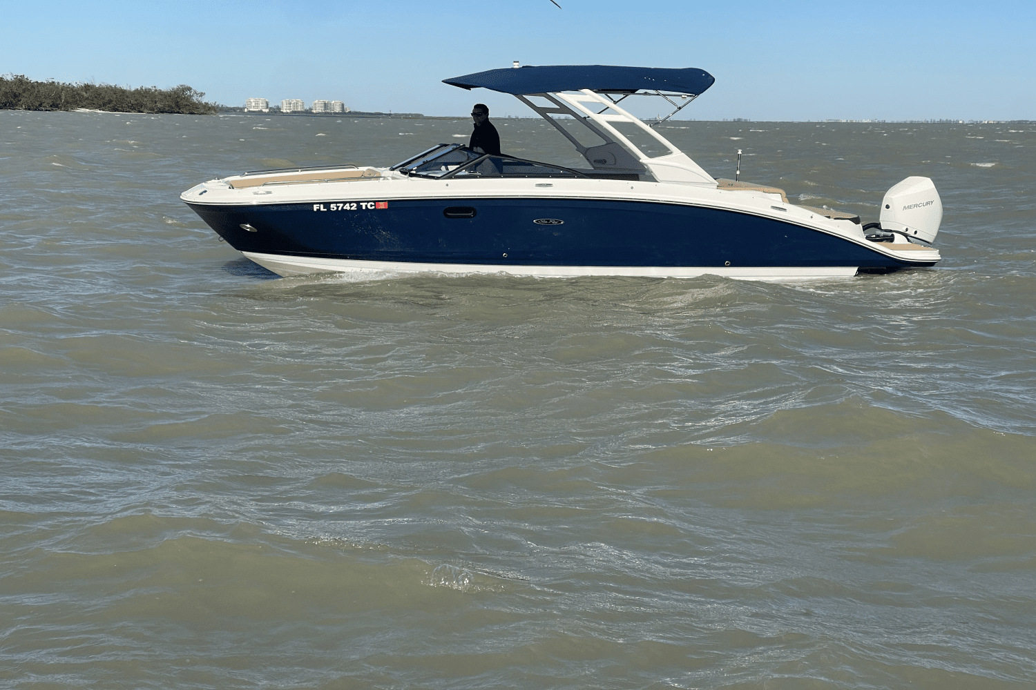 2022 Sea Ray 270 SDX OB Image Thumbnail #11