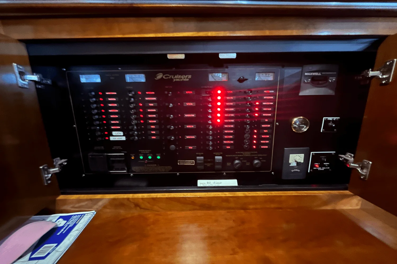 2006 Cruisers Yachts 415 EXPRESS MOTOR YACHT Image Thumbnail #38