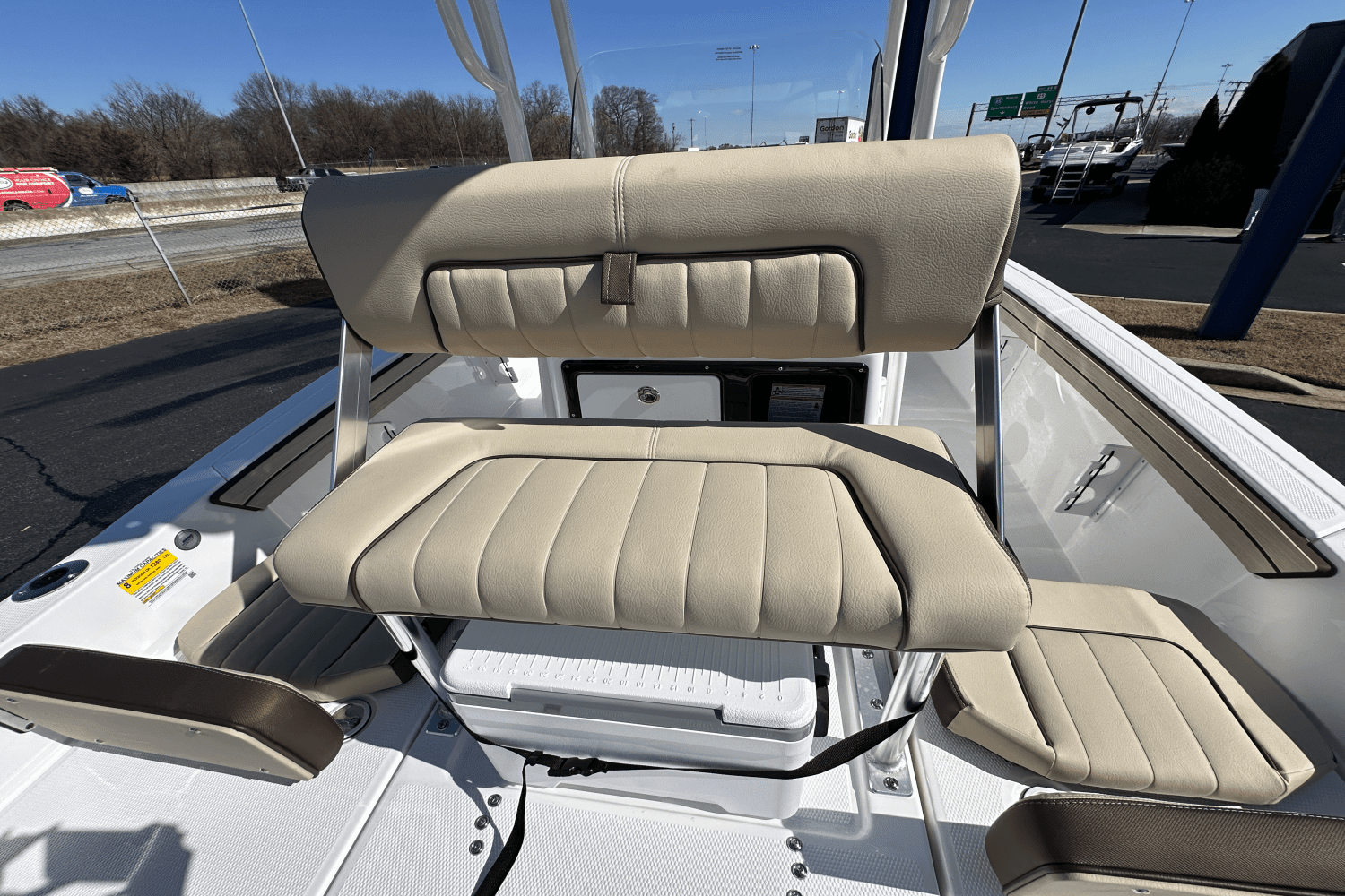 2025 Yamaha 190 FSH Sport Image Thumbnail #11