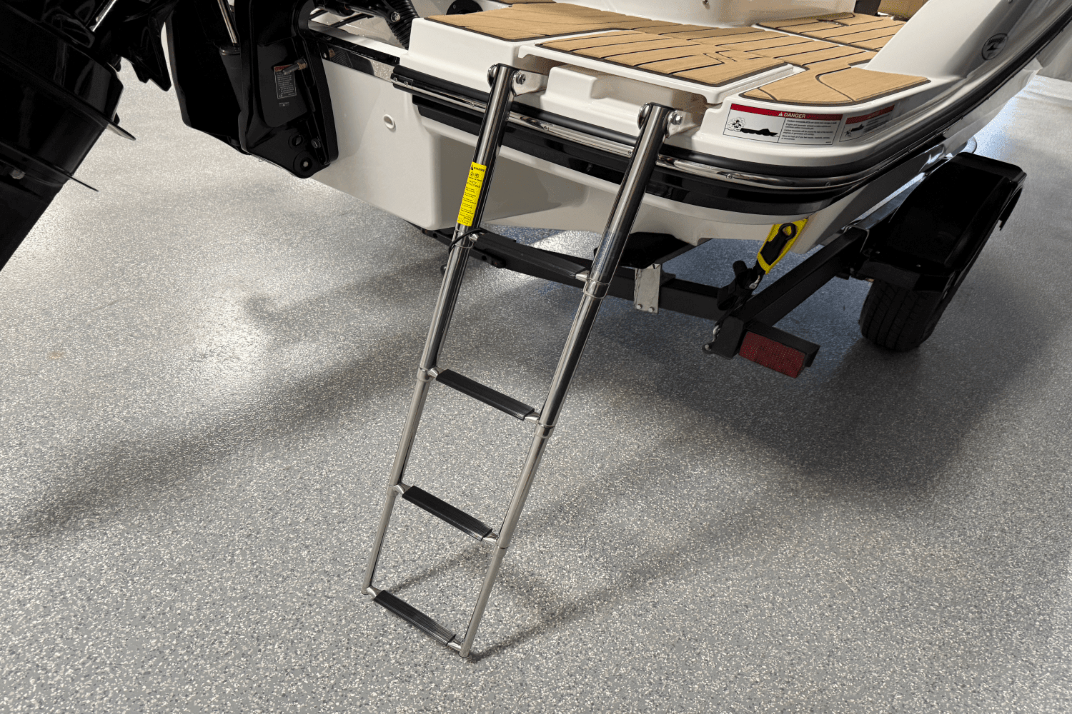 2025 Sea Ray SPX 190 Outboard Image Thumbnail #19