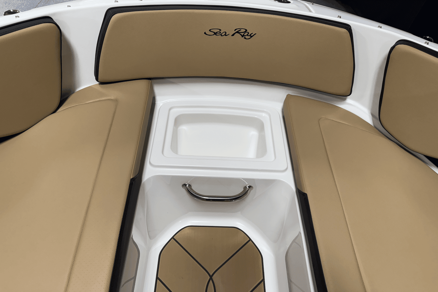 2025 Sea Ray SPX 190 Outboard Image Thumbnail #65