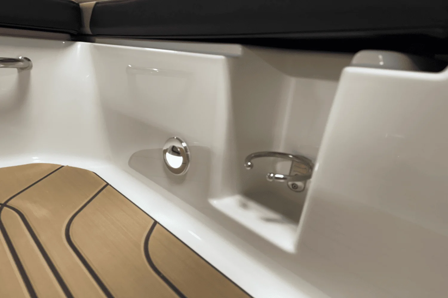 2025 Sea Ray SPX 190 Outboard Image Thumbnail #70