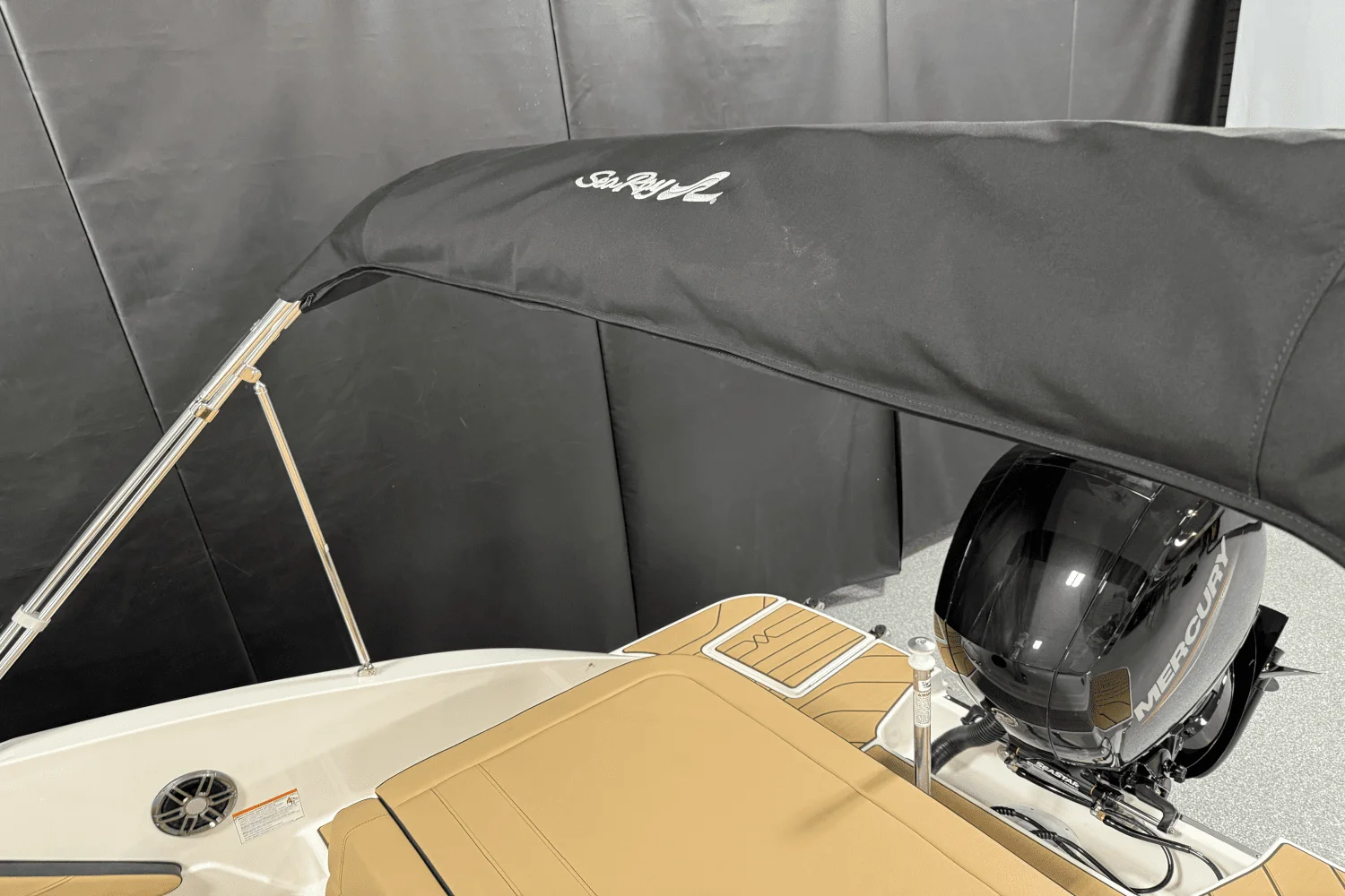 2025 Sea Ray SPX 190 Outboard Image Thumbnail #75