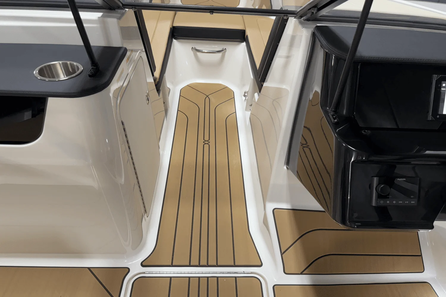 2025 Sea Ray SPX 190 Outboard Image Thumbnail #62