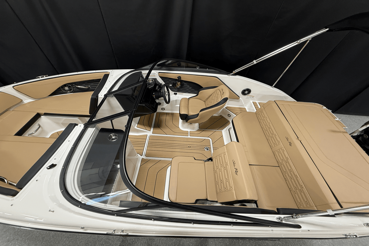 2025 Sea Ray SPX 190 Outboard Image Thumbnail #11