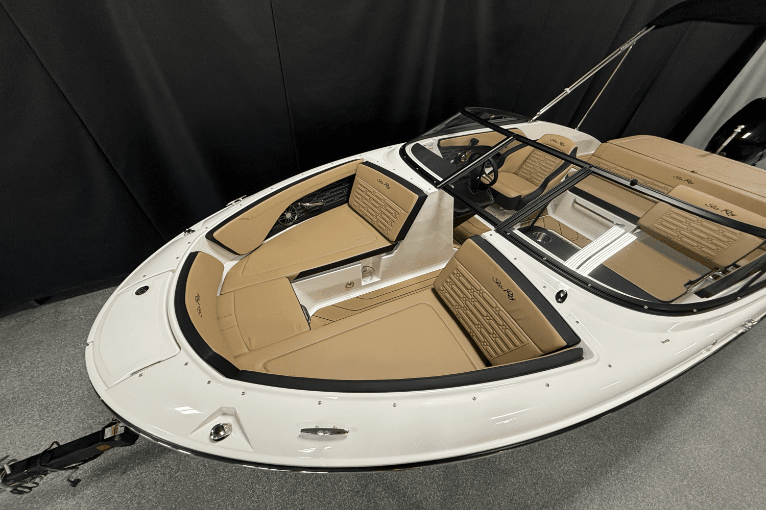 2025 Sea Ray SPX 190 Outboard Image Thumbnail #14