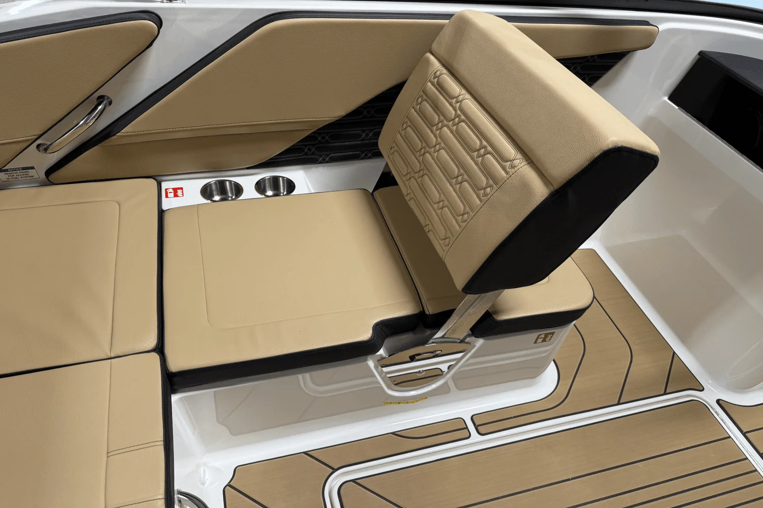 2025 Sea Ray SPX 190 Outboard Image Thumbnail #36