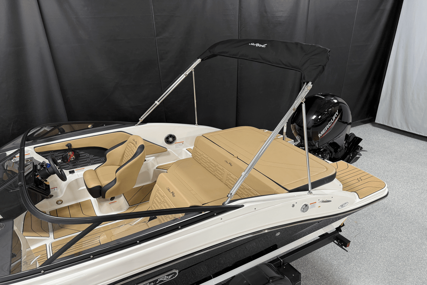 2025 Sea Ray SPX 190 Outboard Image Thumbnail #6