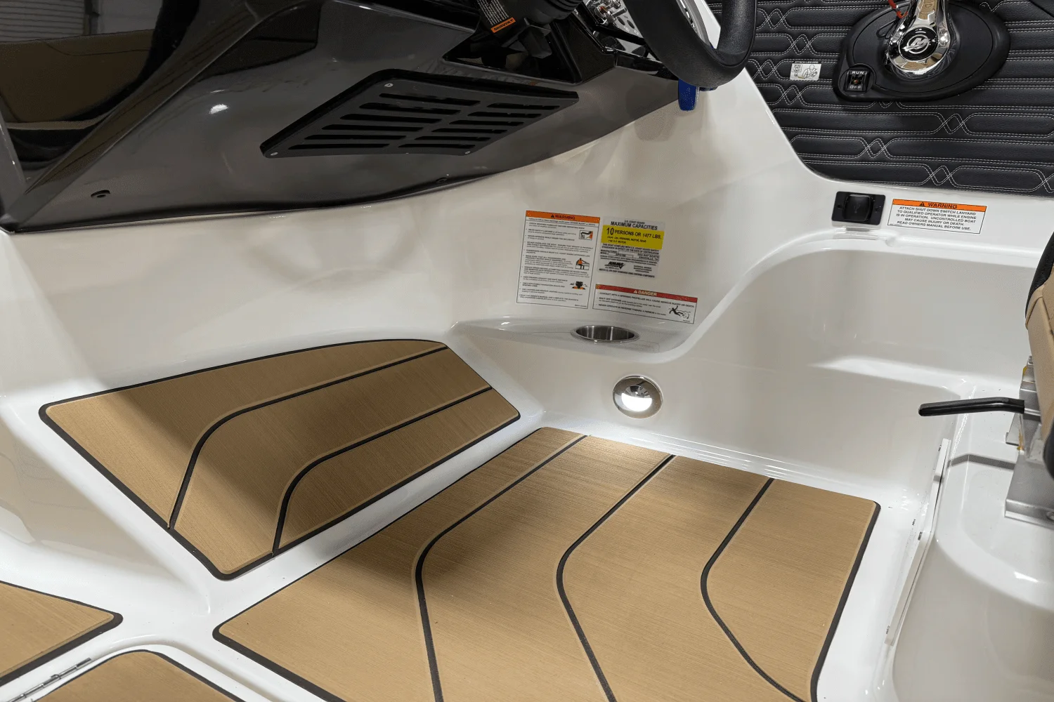 2025 Sea Ray SPX 190 Outboard Image Thumbnail #61