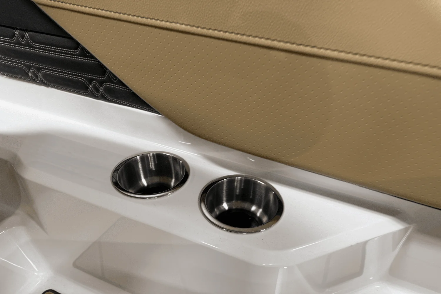 2025 Sea Ray SPX 190 Outboard Image Thumbnail #27