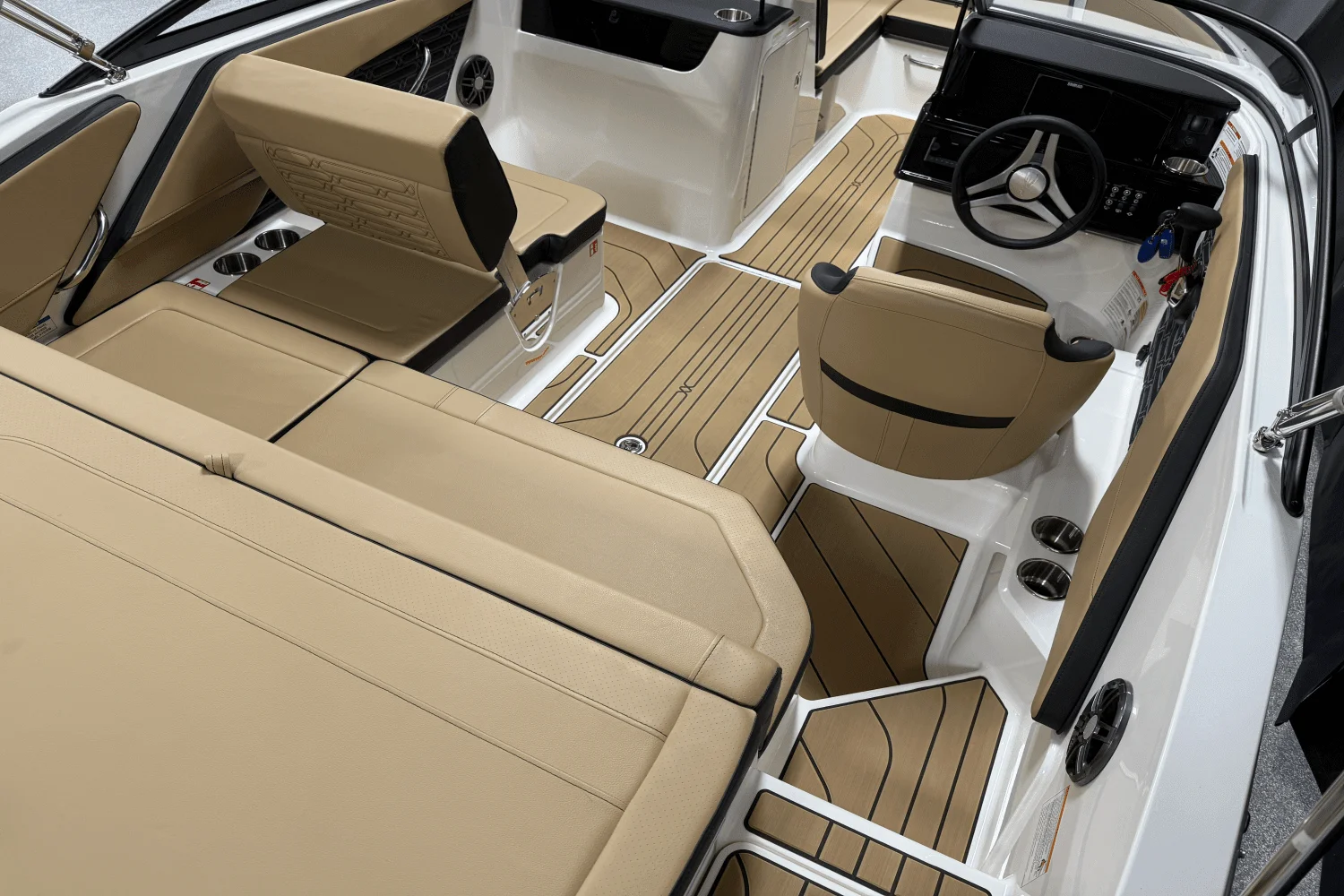 2025 Sea Ray SPX 190 Outboard Image Thumbnail #24