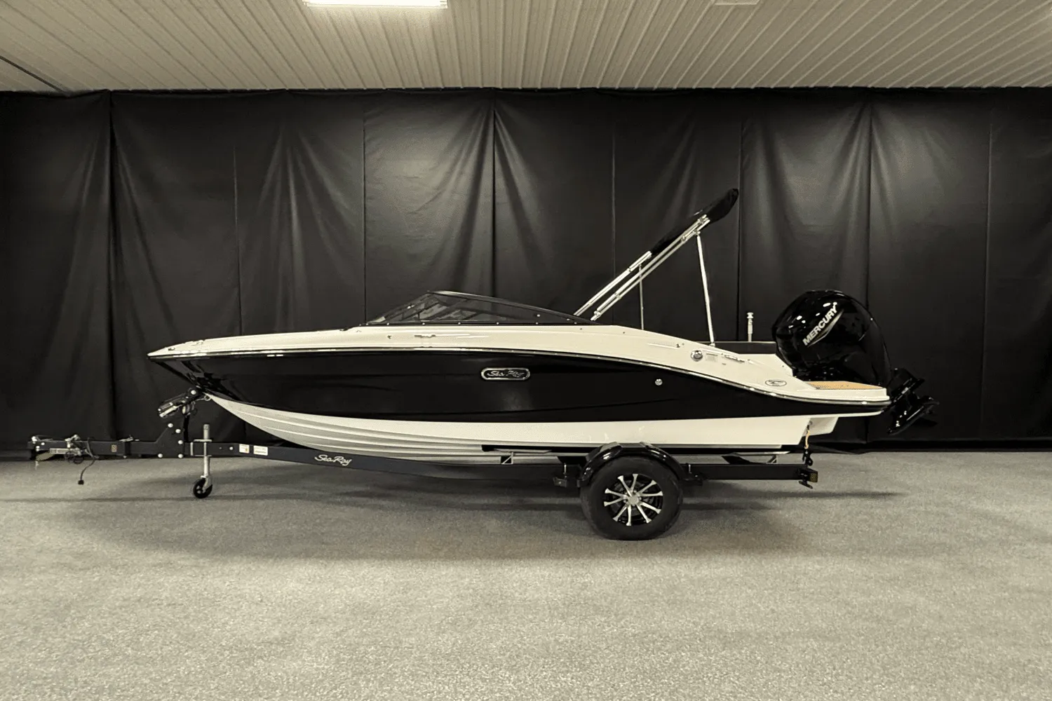 2025 Sea Ray SPX 190 Outboard Image Thumbnail #0