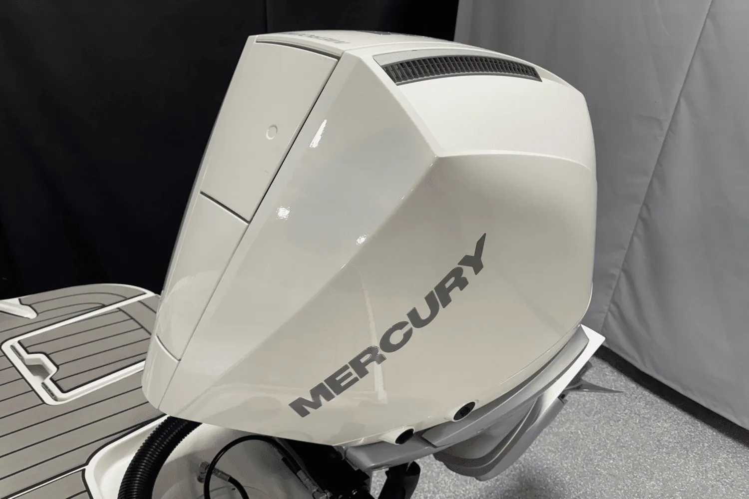 2025 Sea Ray SDX 250 Outboard Image Thumbnail #20