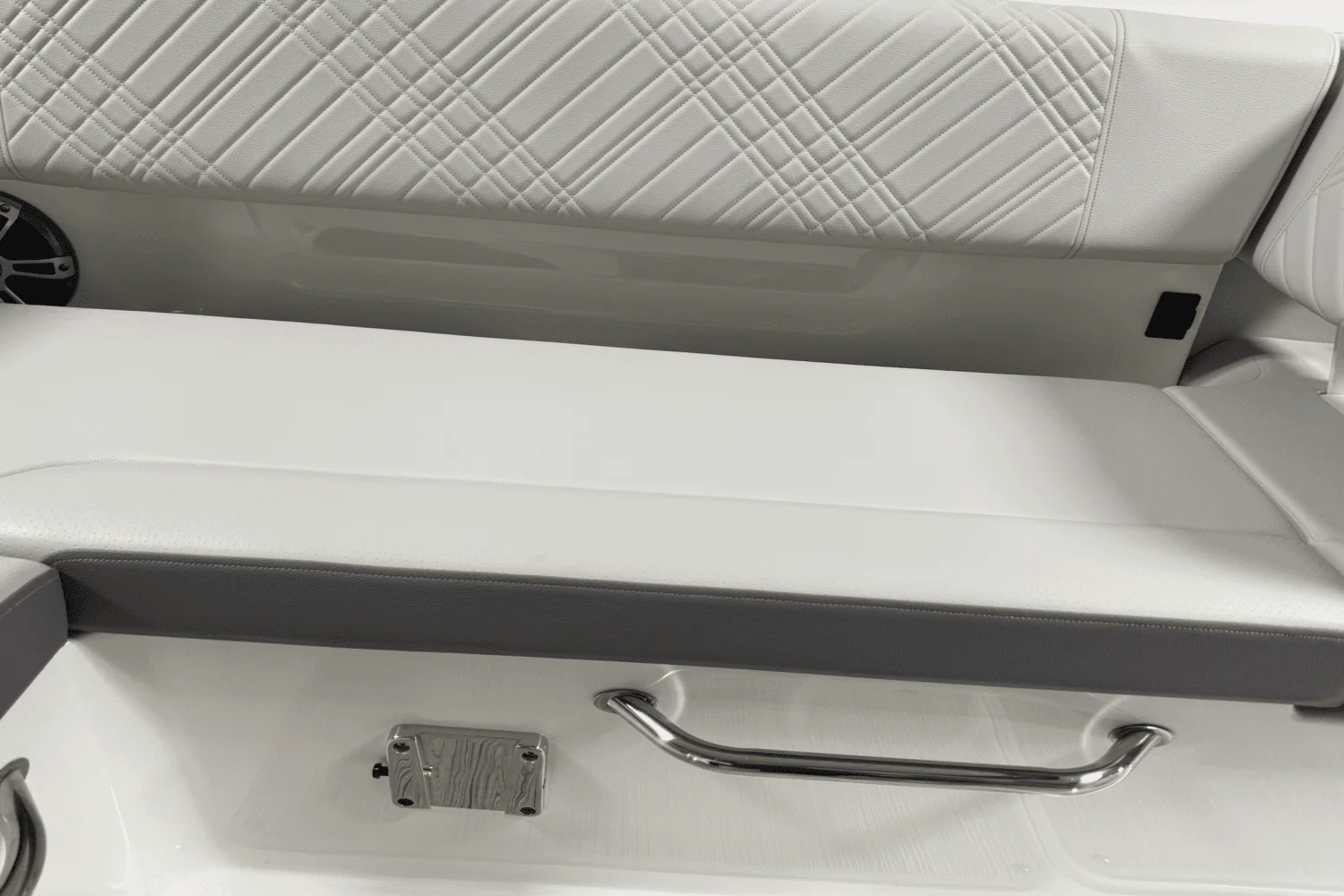 2025 Sea Ray SDX 250 Outboard Image Thumbnail #28