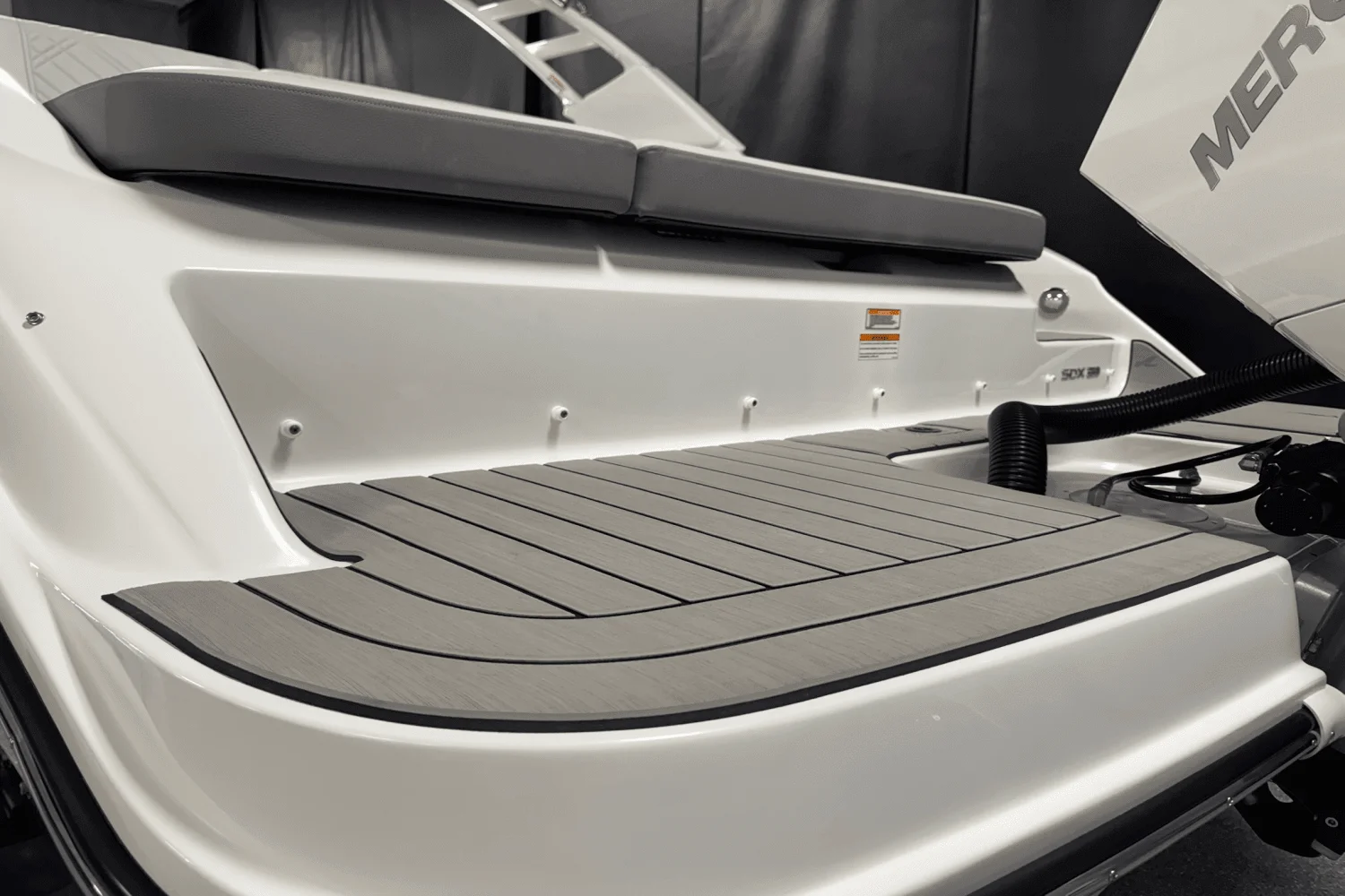 2025 Sea Ray SDX 250 Outboard Image Thumbnail #13