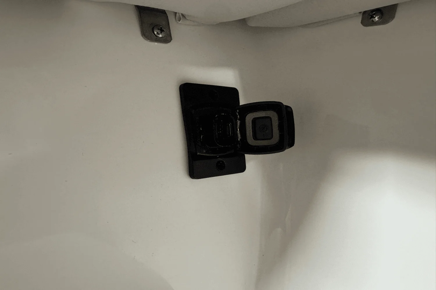 2025 Sea Ray SDX 250 Outboard Image Thumbnail #86